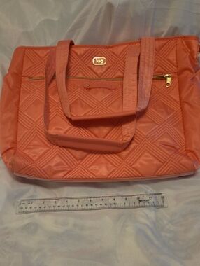 lug Quilted Tote Bag in Wicked Pink